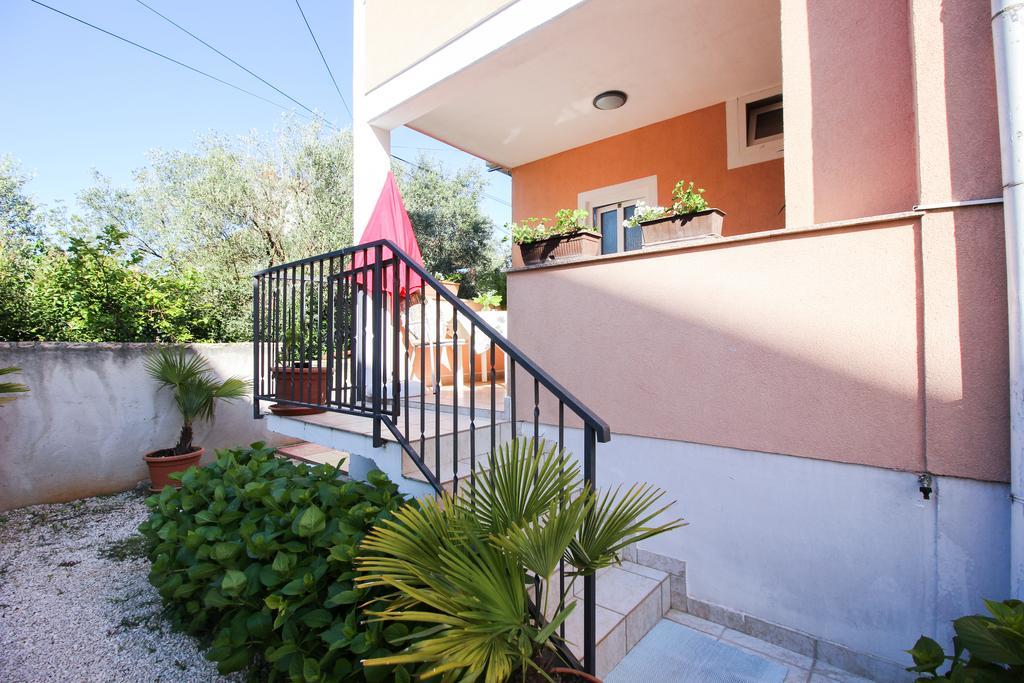 Apartments Sonja Ровинь Экстерьер фото