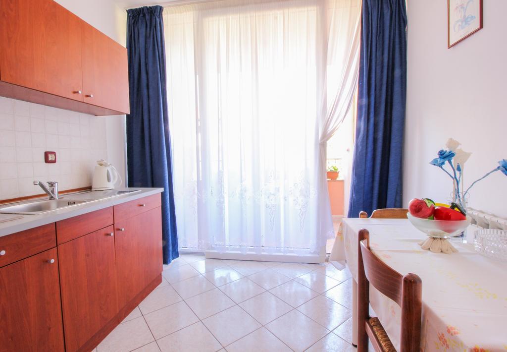 Apartments Sonja Ровинь Экстерьер фото