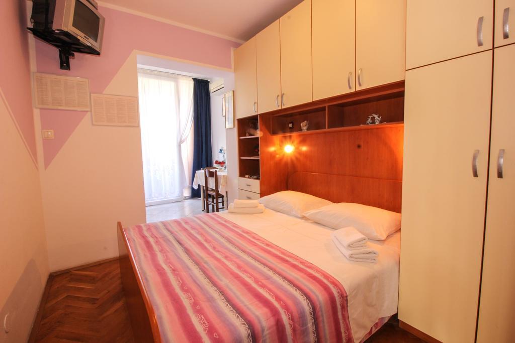 Apartments Sonja Ровинь Экстерьер фото